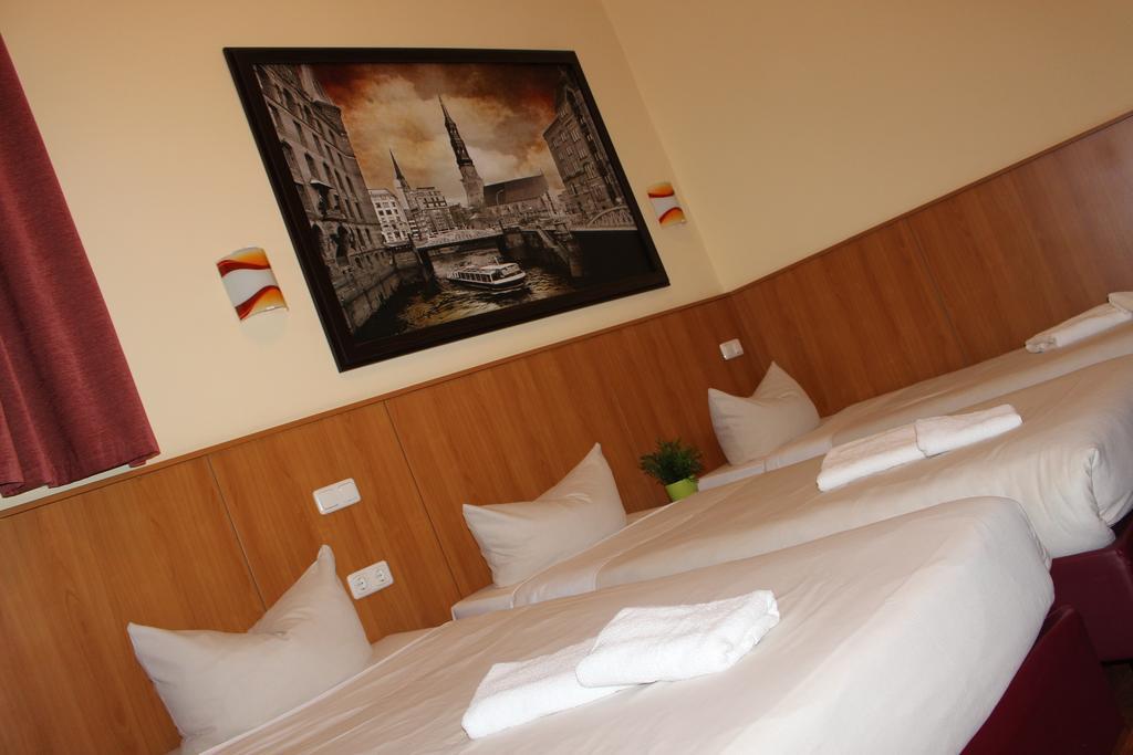 Altan Hotel Hamburg Exterior photo