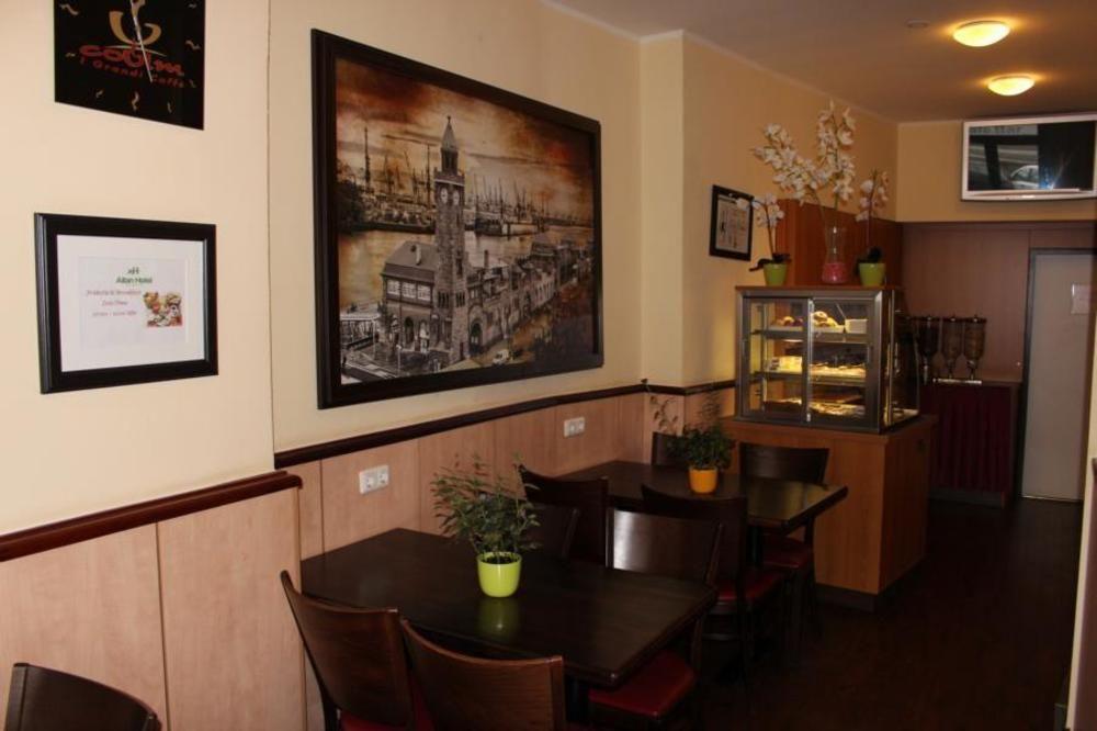 Altan Hotel Hamburg Exterior photo