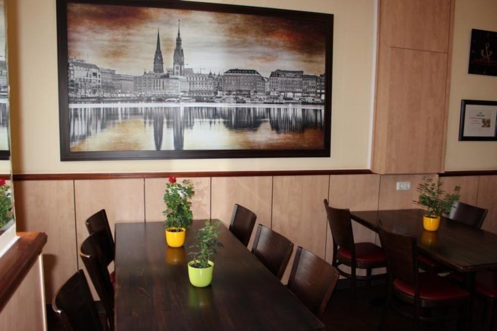 Altan Hotel Hamburg Exterior photo