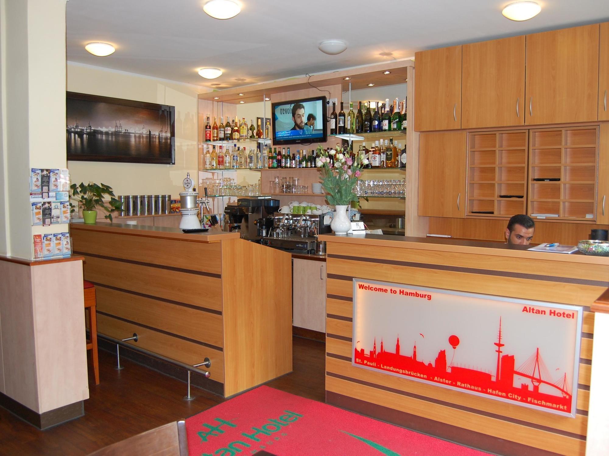 Altan Hotel Hamburg Exterior photo