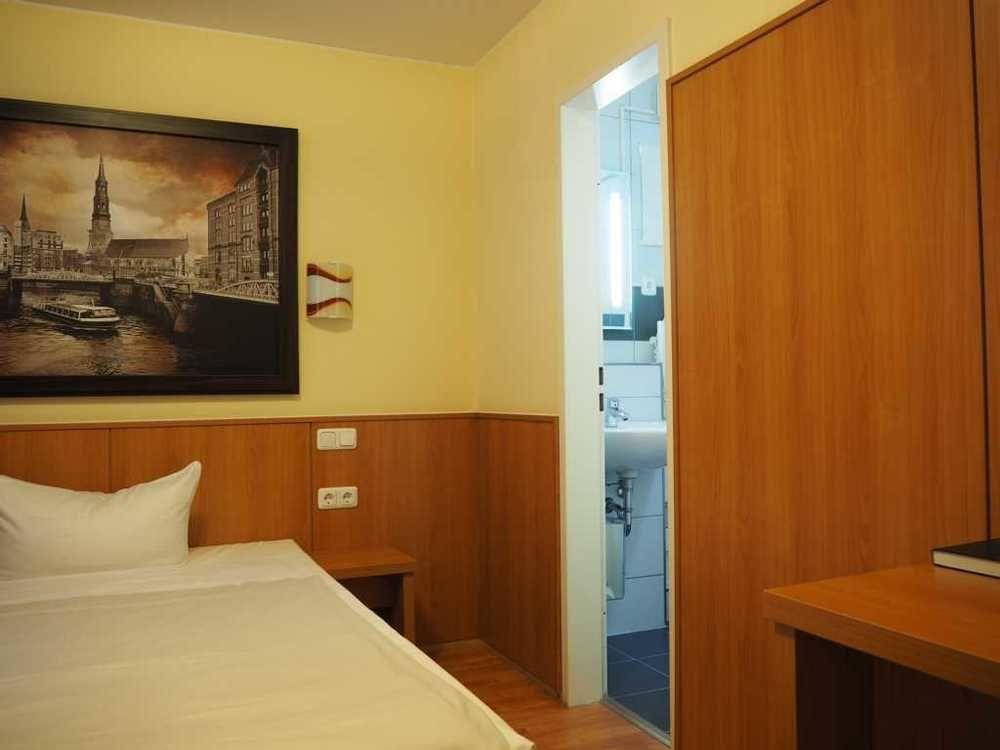 Altan Hotel Hamburg Exterior photo