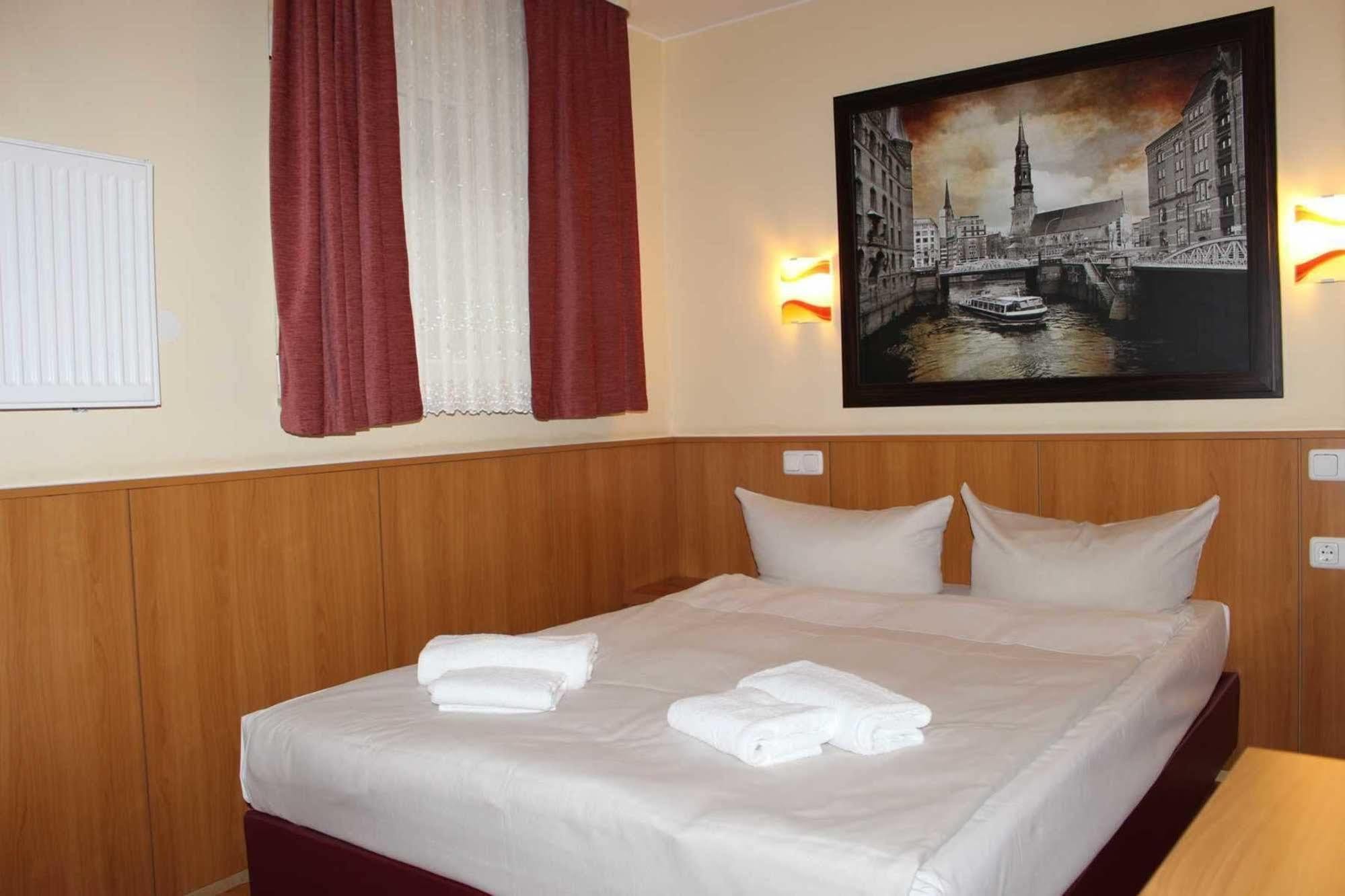 Altan Hotel Hamburg Exterior photo