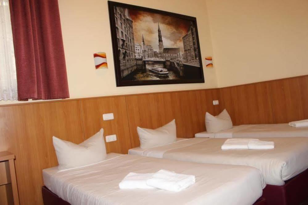 Altan Hotel Hamburg Exterior photo
